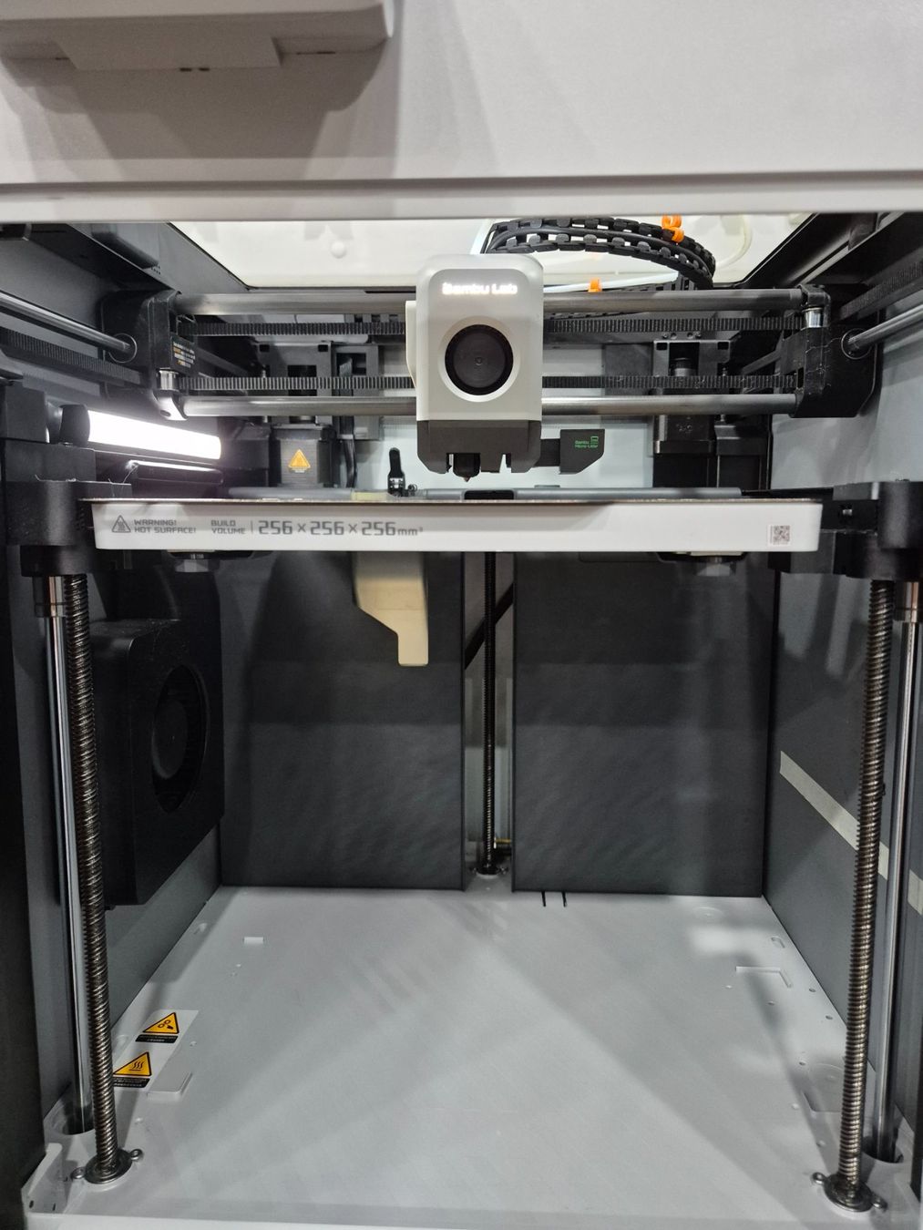 Bambu Lab Imprimante 3D: 3D Drucker Bambu Lab X1-Carbon inkl.Zubehör – D'occasion à Buchrain par knosli 4
