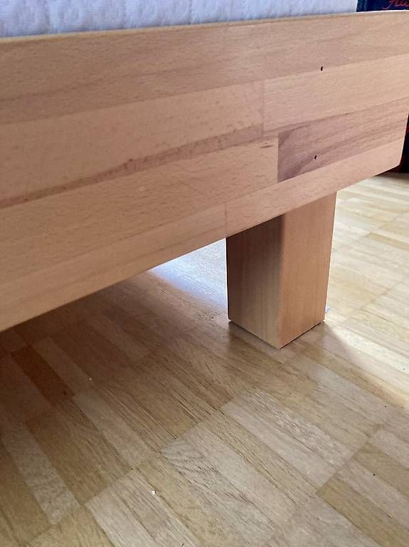 Lits: Holzbett 180 cm inkl. Lattenrost – D'occasion à Zürich par dko_52fc 2