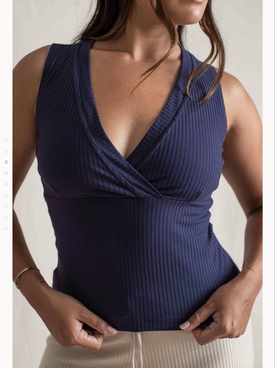 Top: Top navy blau – Nuovo e nell'imballaggio originale da Magden venduto da leo_c8bc