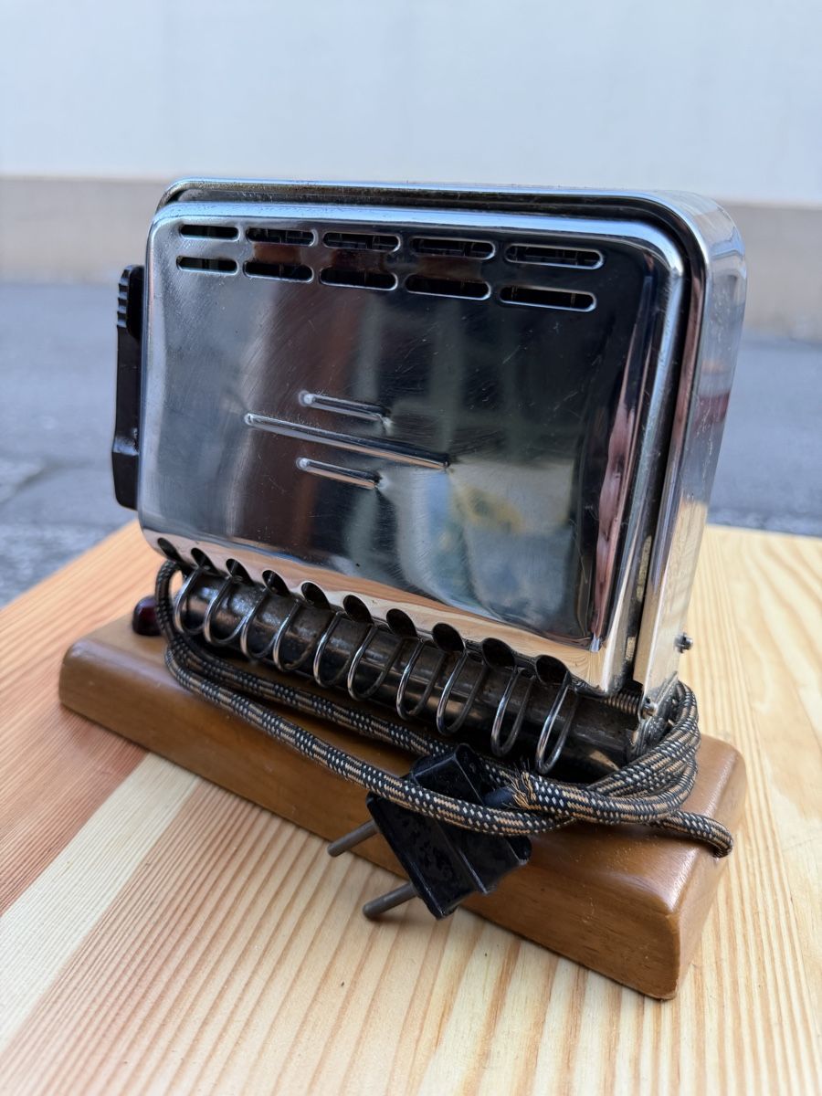 Jura Küchengeräte: Toaster Jura – Gebraucht aus Plasselb von SeislerBrocki