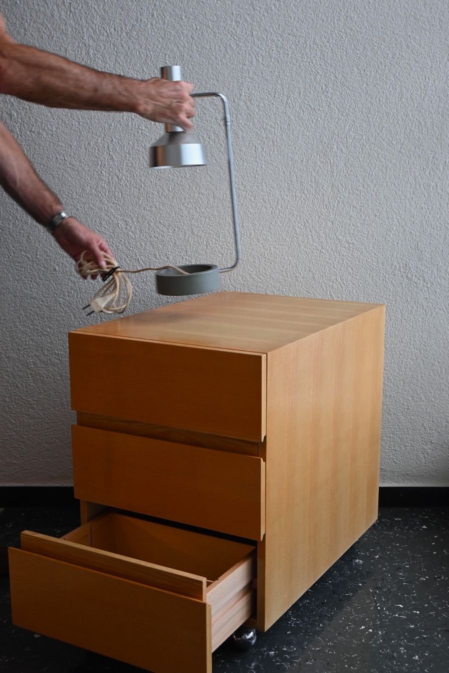 Banconi: Victoria Rollcontainer Holz 3 Schübe – Usato da Zürich venduto da starch.studio 6