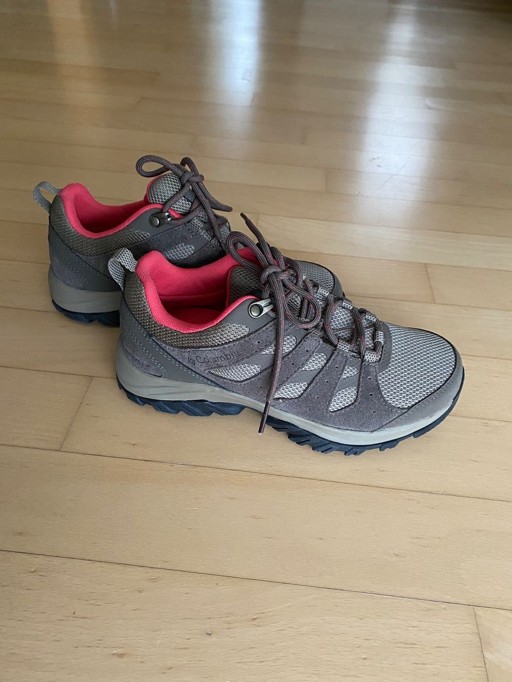 Columbia Herrenschuhe: Neue Columbia Trekkingschuhe Gr.: 37 – Neu und originalverpackt aus Buchrain von Booster10 3