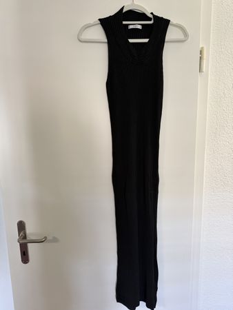 Strickkleid Mango schwarz gerippt Grösse M guter Zustand