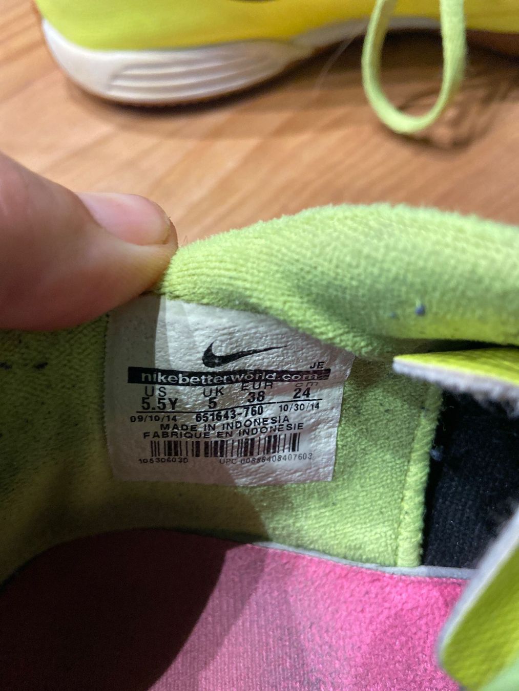 Scarpe per ragazzi: Hallenschuhe Gr. 38 – Usato da Windisch venduto da Salat8 1