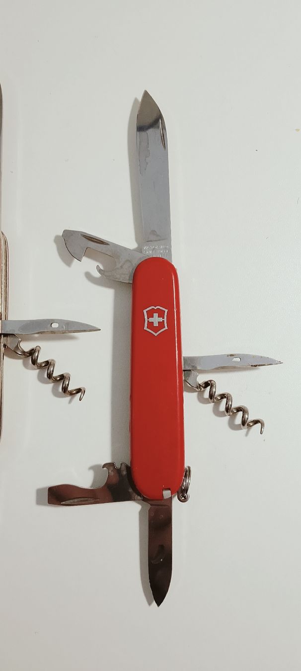Victorinox Taschenmesser: 3 x Victorinox Sackmesser  – Gebraucht aus Biel/Bienne von Vintage-timearts 3