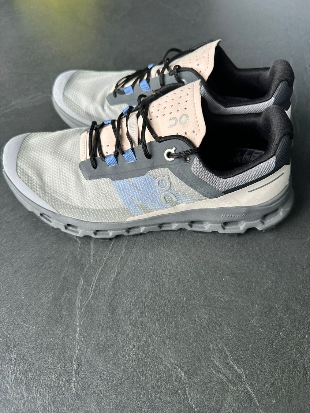 On Scarpe da uomo: ON Schuhe Grösse 40 – Usato da Burgdorf venduto da Apfel62 1