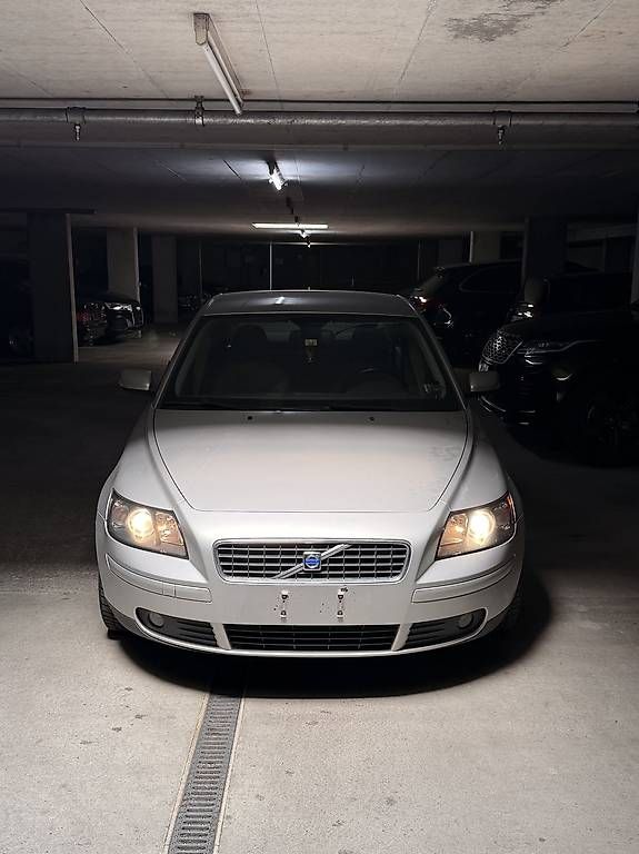 Autos: Volvo S40 – Gebraucht aus Augst BL von Luca.R