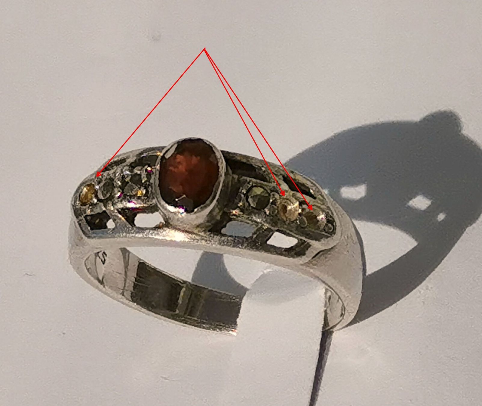 Anelli: antiker Silber Ring mit rotem Stein – Usato da Trasadingen venduto da Traadinger 2