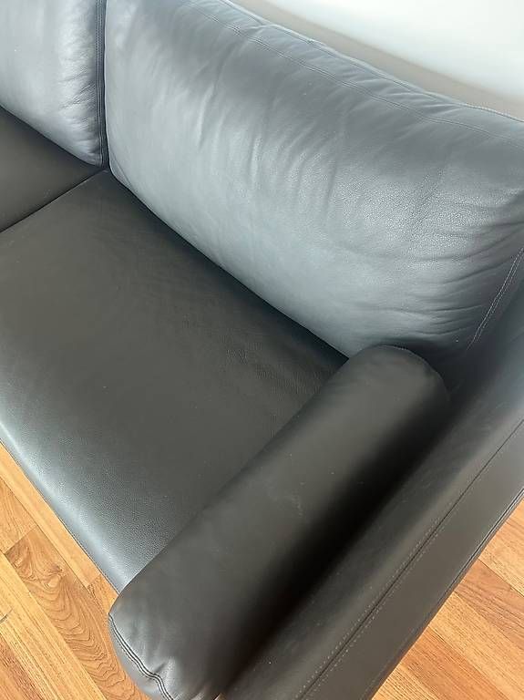 Vitra Divani: Canapé vitra SUITA SOFA classique – Usato da Gland venduto da Solder7 1