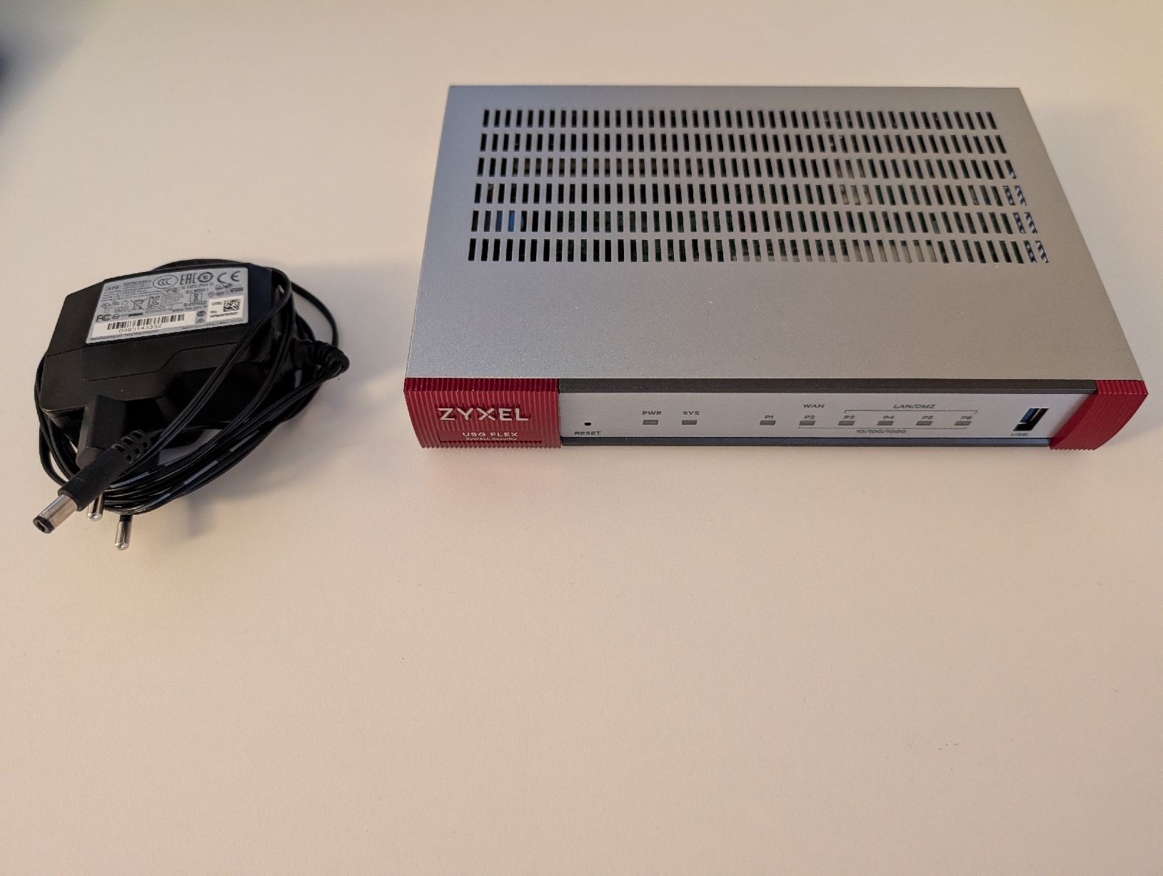 Zyxel Firewall: Zyxel USG Flex 100 Firewall – Gebraucht aus Aarberg von fosta 2