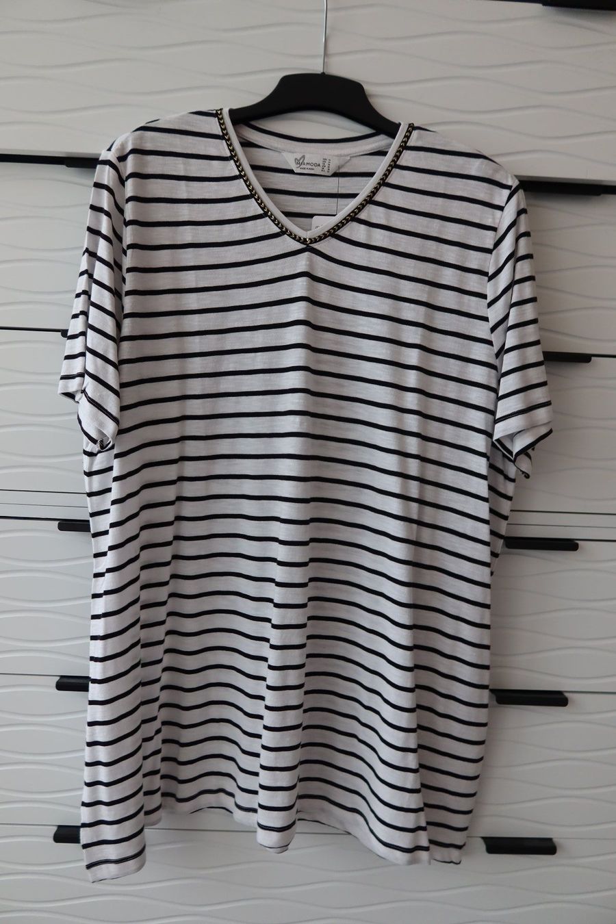 T-shirts: Damenshirt Grösse 54, Viscose - NEU – Neuf avec emballage d'origine à Zürich par Piki7