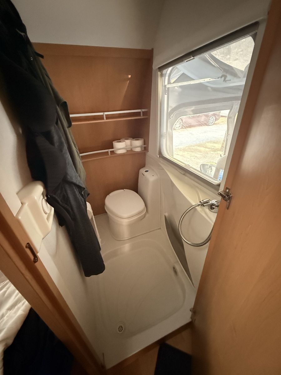 Knaus Véhicules de camping: Wohnwagen Knaus Südwind 550 TKM – D'occasion à Seewen SO par zah_mv5b 1