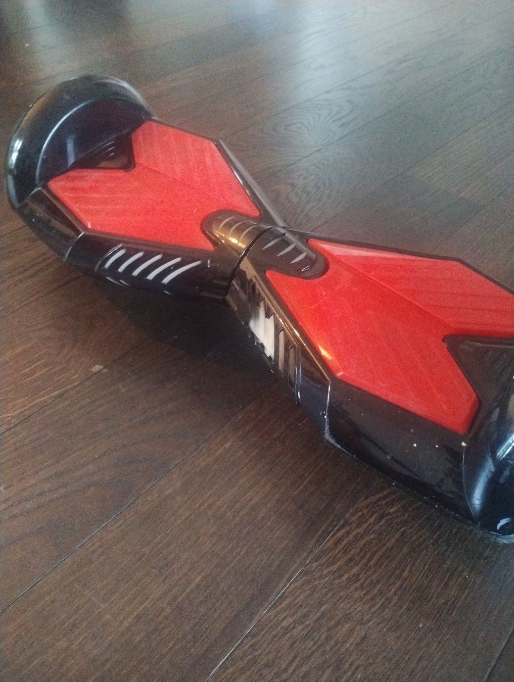 Hoverboard: Hoverboard Rot Schwarz Defekt mit Ladegerät – Difettoso da Wasterkingen venduto da xamax1 1