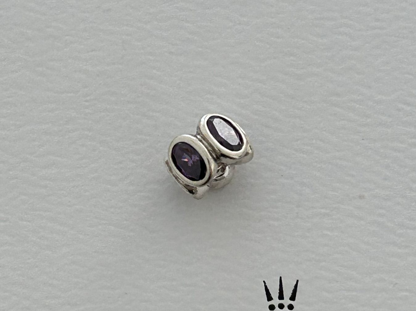 Pandora Pendentifs: Original Pandora Oval Lights Charm – D'occasion à Rheinfelden par Boutique_Luxe 1