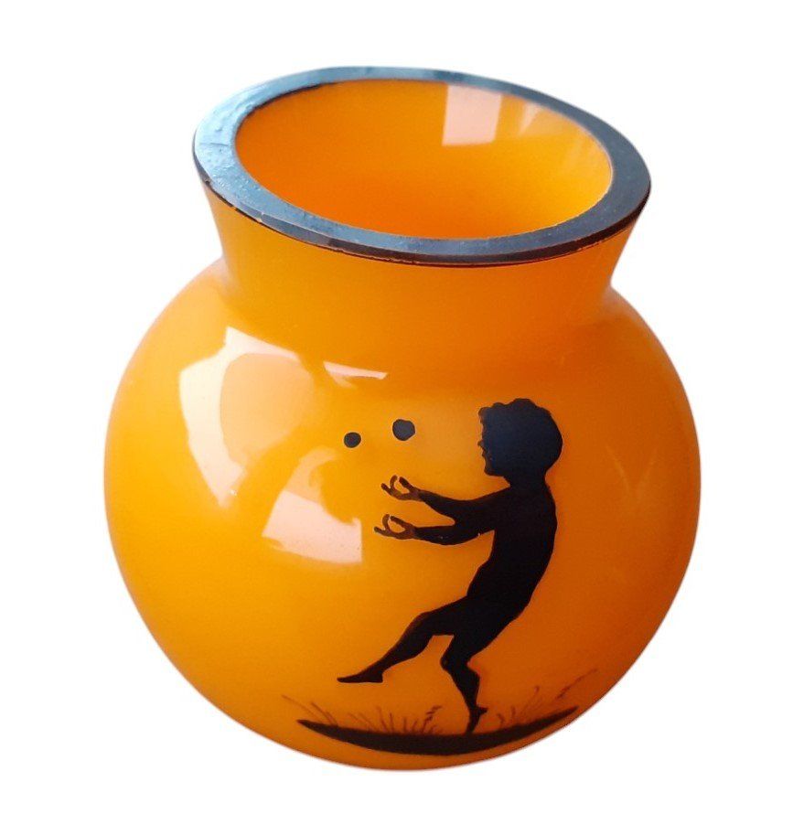 Vasi & Recipienti: Vase Art Deco Opalglas – Usato da Mörschwil venduto da antiksalon