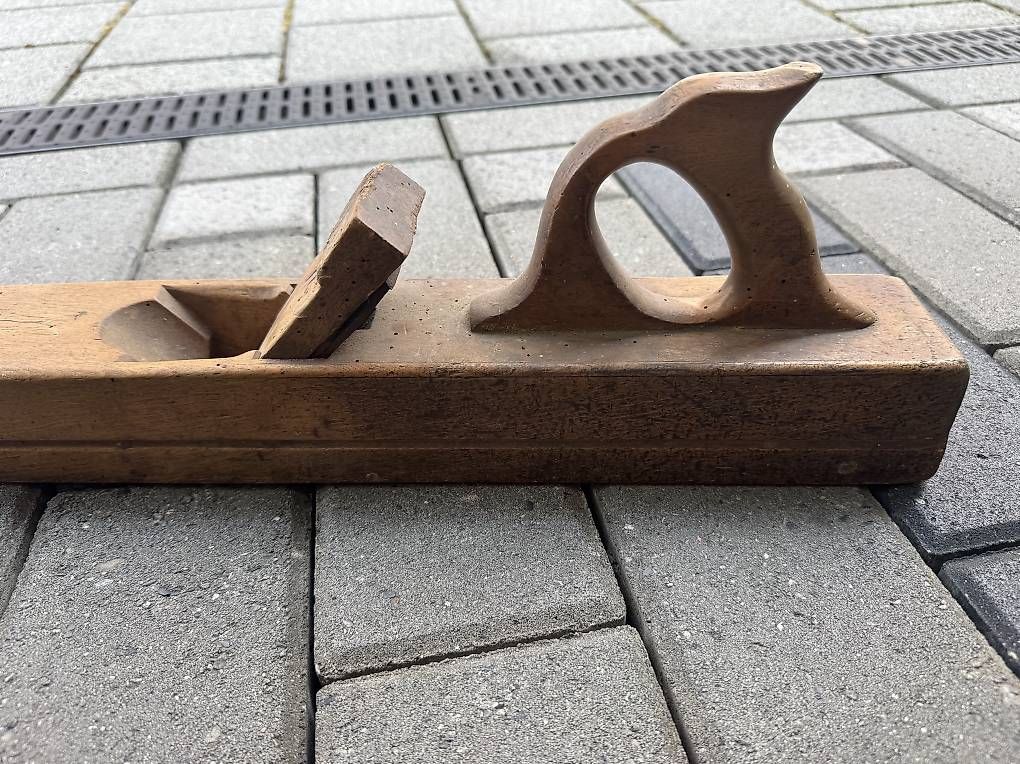 Tutti gli attrezzi: Alter Holzhobel Gross – Usato da Küssnacht am Rigi venduto da rob_y5sl 1