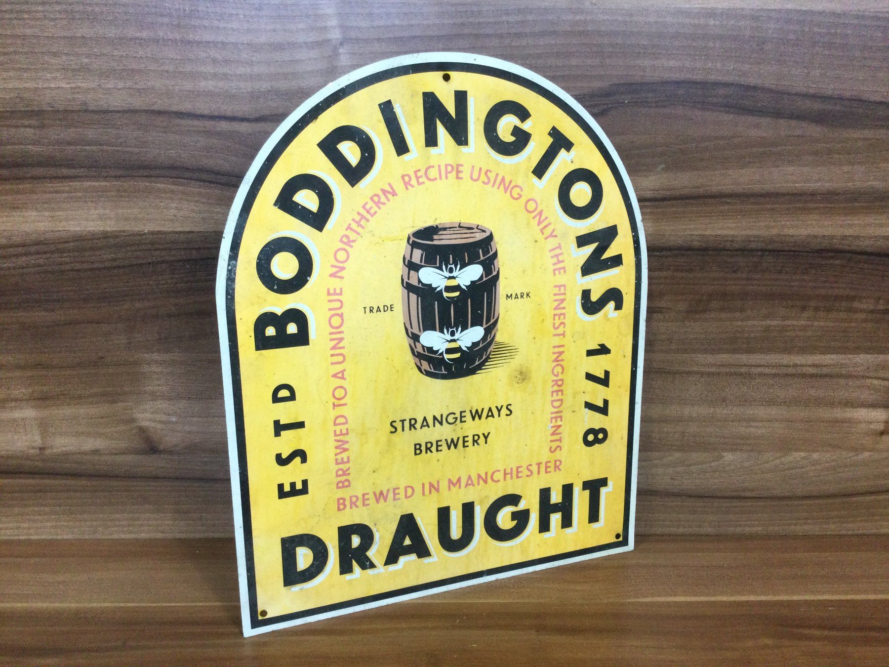Insegne: Gebrauchtes Boddingtons Blechschild Strangeways Brewery – Usato da Wangen SZ venduto da kuriosum12 1