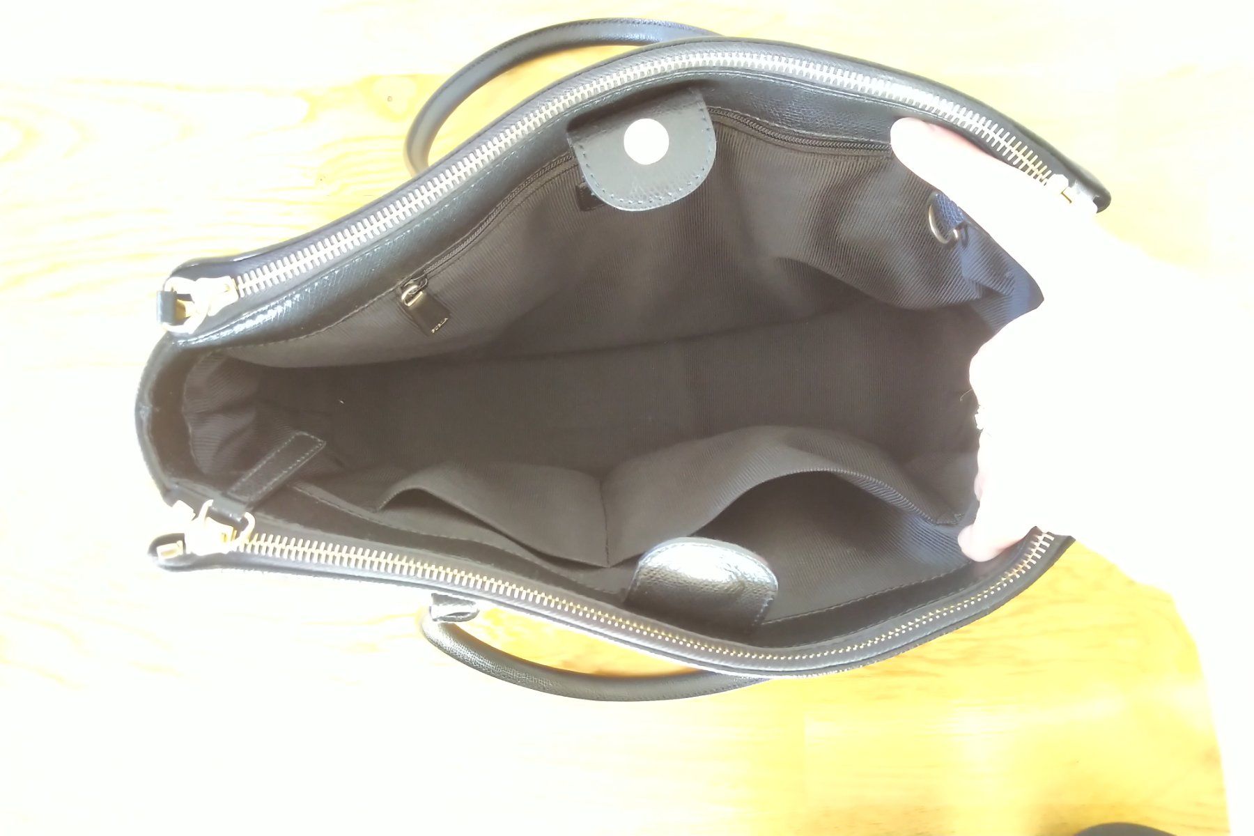 Furla Taschen für Damen: Furla Shopper Schultertasche Leder schwarz wie NEU – Gebraucht aus Stäfa von fra_k8kk 5