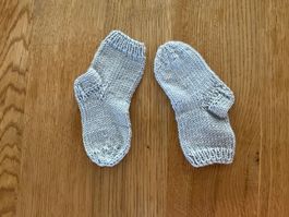 Handgestrickte Babysocken Fusslänge 11 cm Gr.18/19 grau