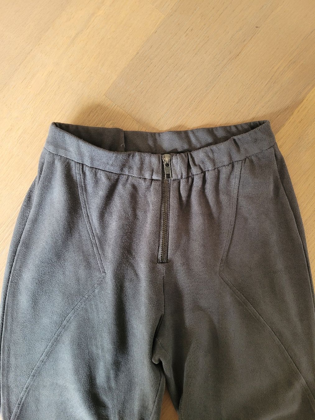 Hosen: Pop Cph Hose, Wildleder-Look – Gebraucht aus Zürich von cas_h8ty 1