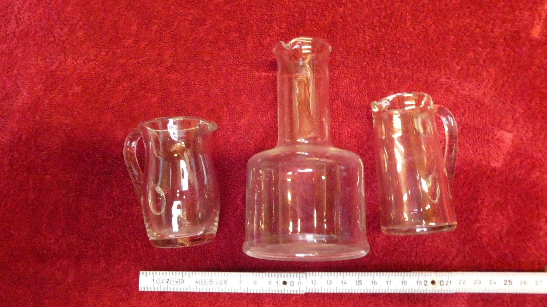 Karaffen: Burettes vin et eau – Gebraucht aus Vauderens von lau260962
