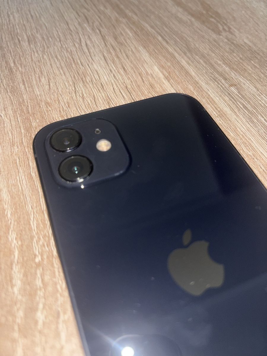 Apple Telefoni cellulari / Smartphones: iPhone 12 schwarz 128gb – Usato da Schaffhausen venduto da bos_rfs9 5