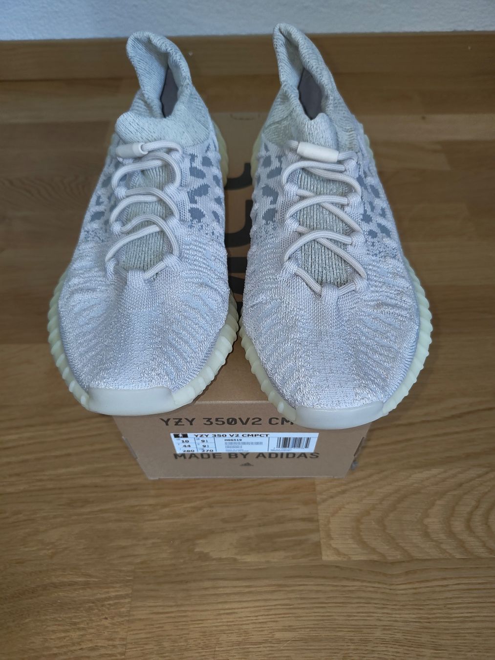 Adidas Chaussures hommes: Adidas Yeezy 350 V2 CMPCT – Neuf avec emballage d'origine à Zürich par John_777 2
