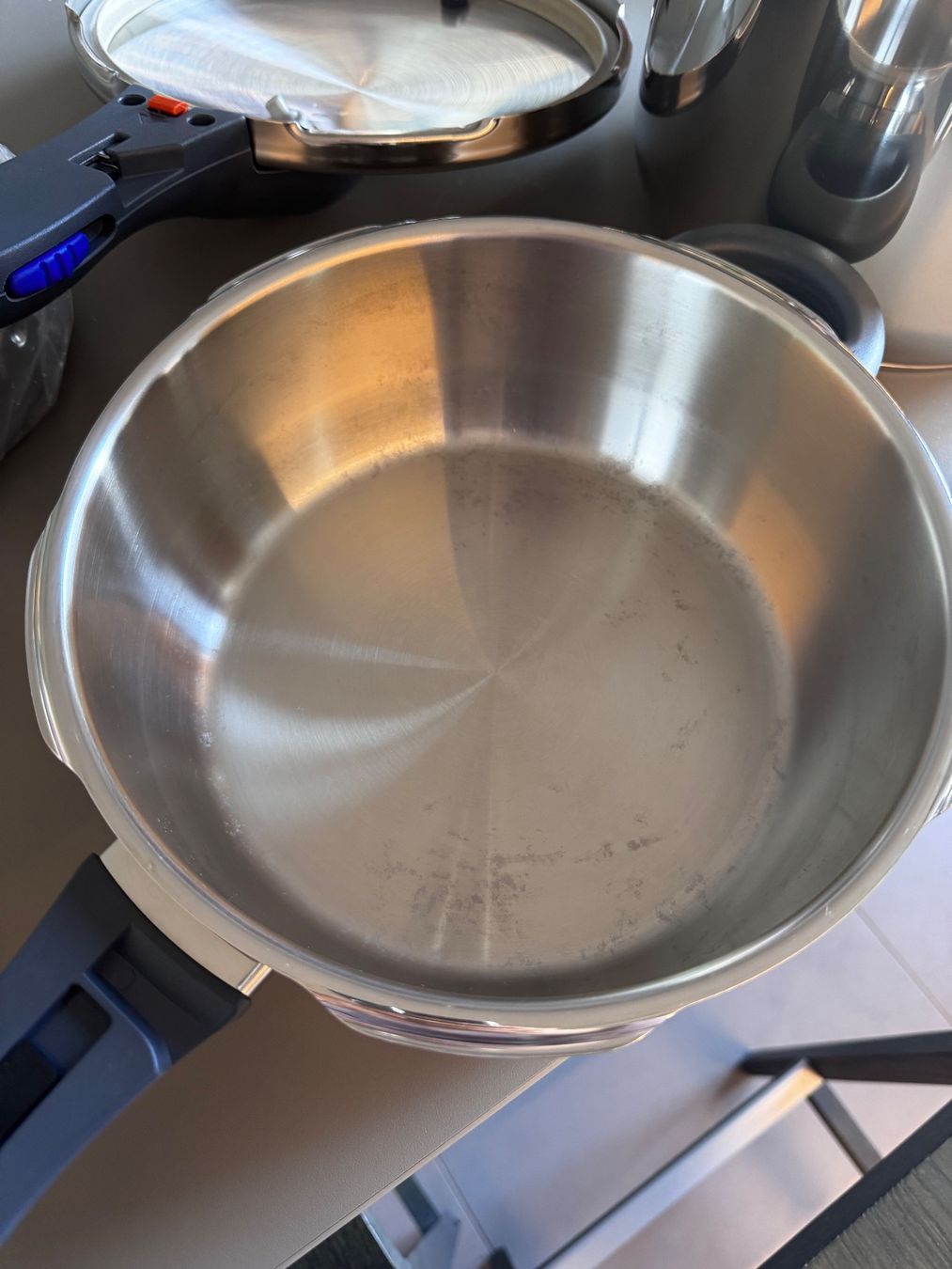 WMF Pentole: WMF Perfect Plus 6,5l + 3,0l – Usato da Genève venduto da tar_n9db 4