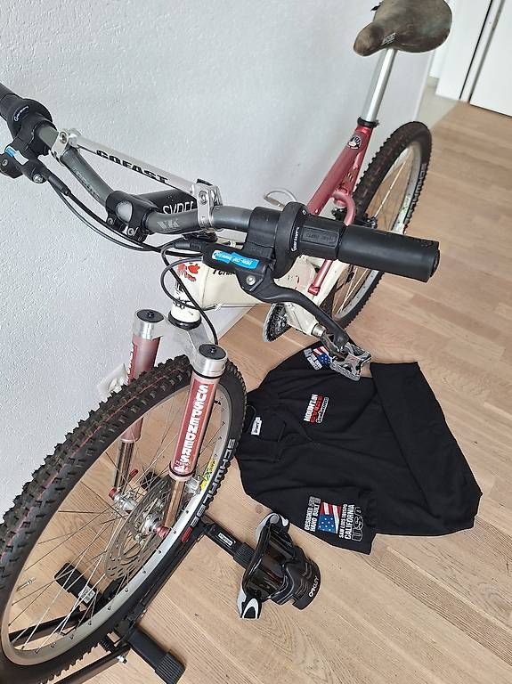 Pezzi di ricambio: Suspenders prostop – Usato da Elgg venduto da Delirium_Mountains