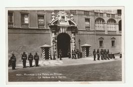 AK Monaco Palais du Prince, La Relève de la Garde