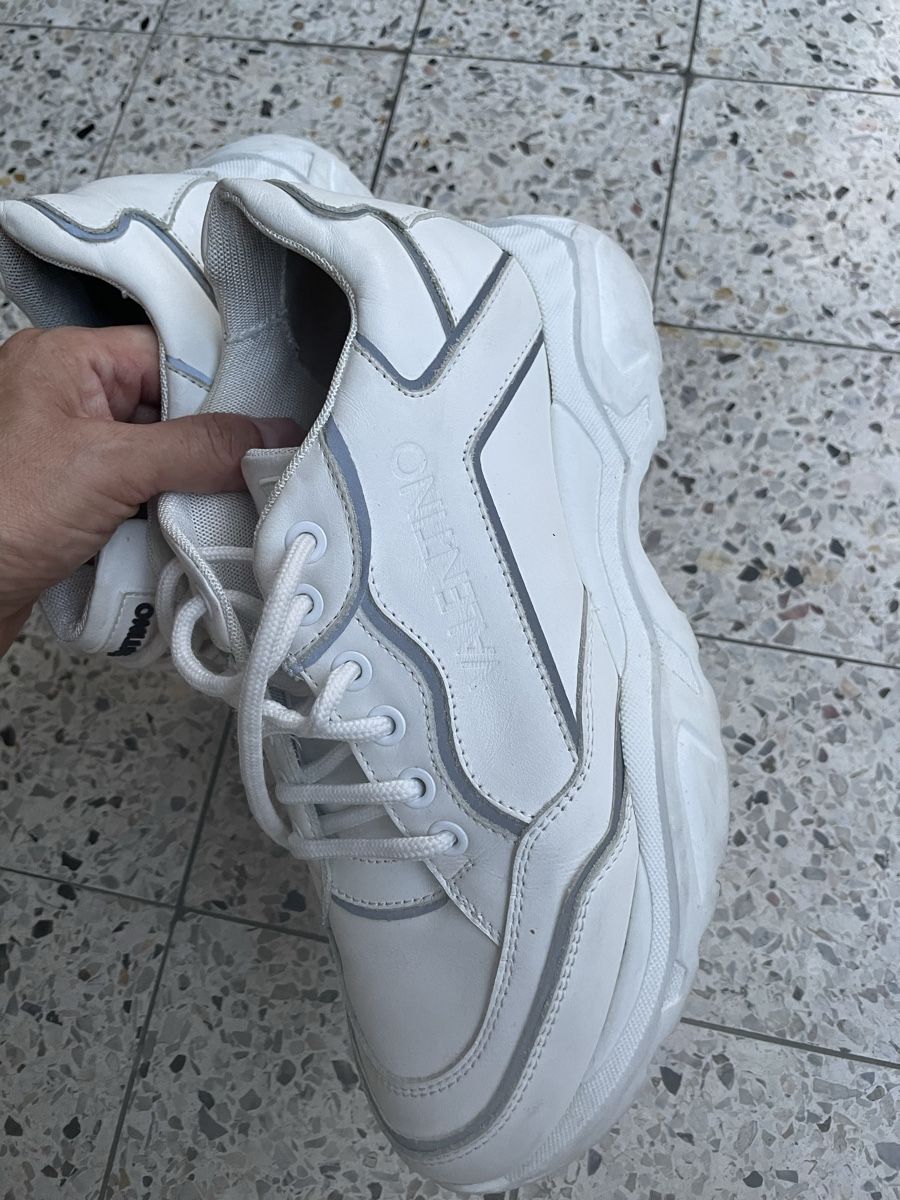 Valentino Scarpe da donna: Baskets Valentino blanches taille 38 bon état – Usato da Genève venduto da nidefa 4