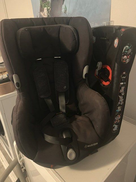 Maxi-Cosi Seggiolini per auto: Siège auto bébé Maxi-Cosi noir bon état – Usato da Colombier NE venduto da robertmarc 4