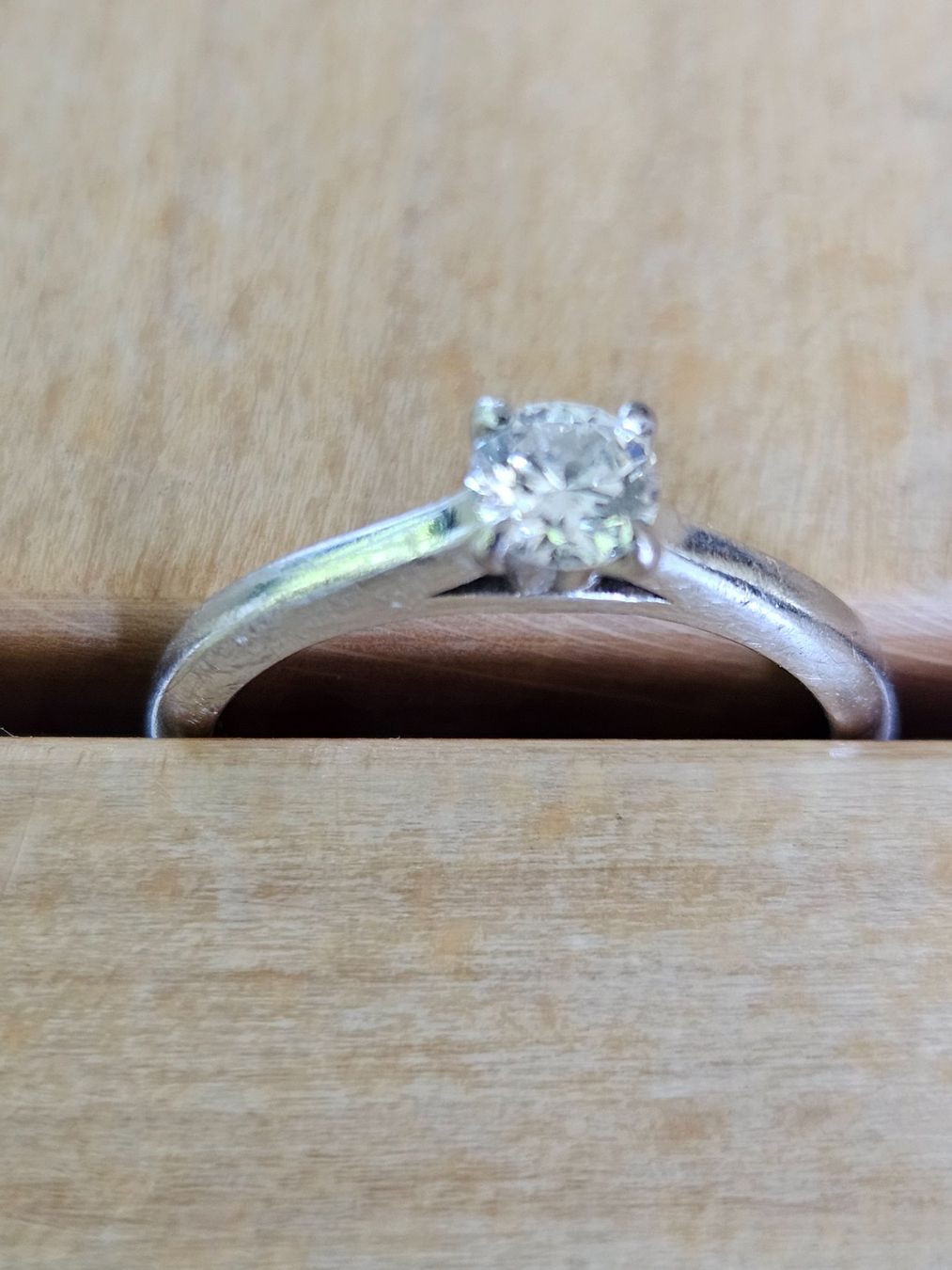 Bucherer Anelli: Solitär Weissgold – Usato da Adliswil venduto da Mnala