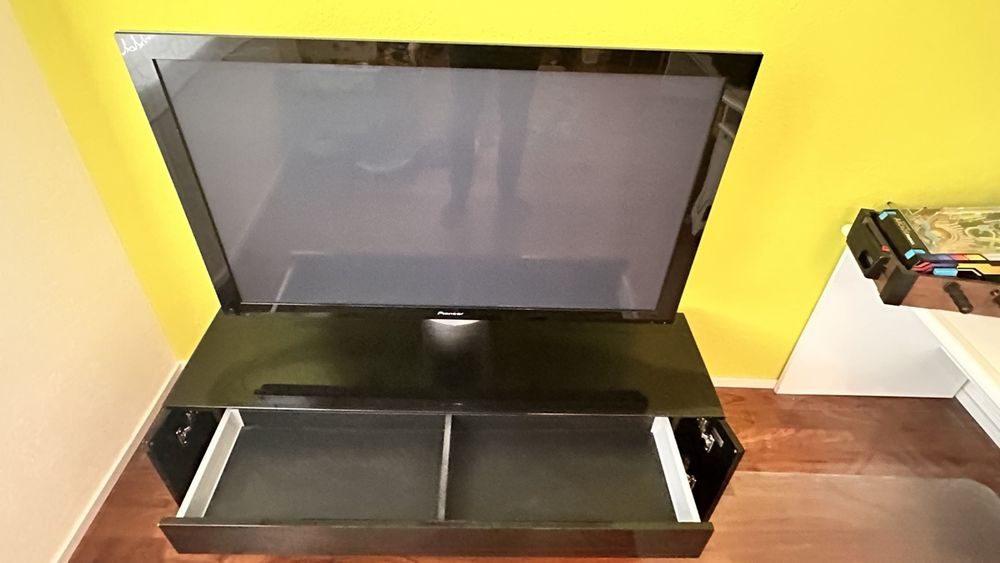 Pioneer Plasma TV PDP-507XD, 50 Zoll inkl. TV-Möbel (Gebraucht) in ...