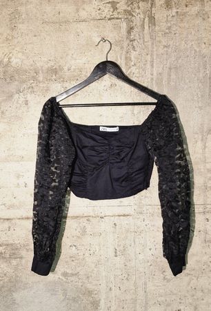 Elegante Zara Bluse mit Puffärmeln, Grösse XS