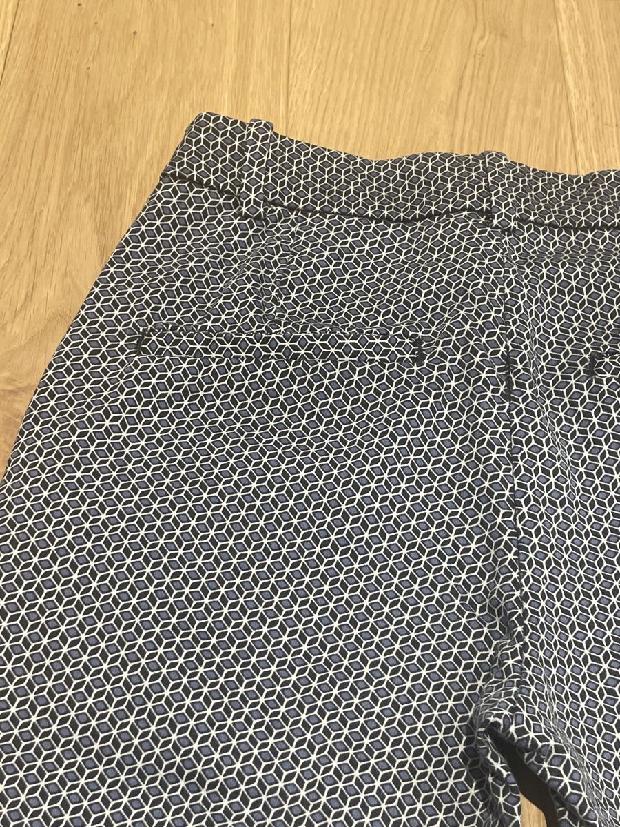 H&M Pantaloni: Gemusterte Hose von H&M, Gr. 32 – Usato da Arbon venduto da llaauraa 5