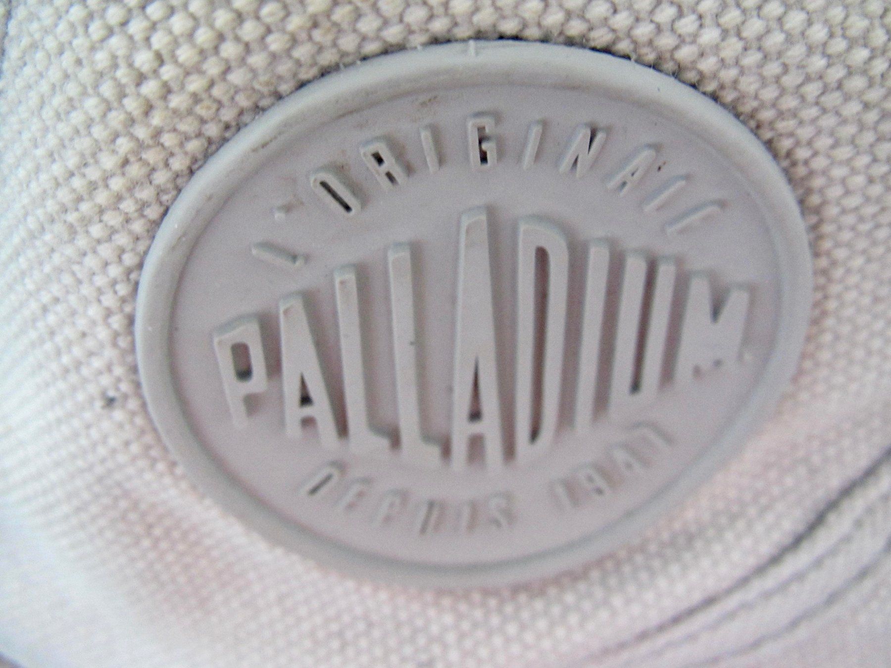 Scarpe da donna: BOTTINES PALLADIUM – Usato da Murten venduto da Selliot 3