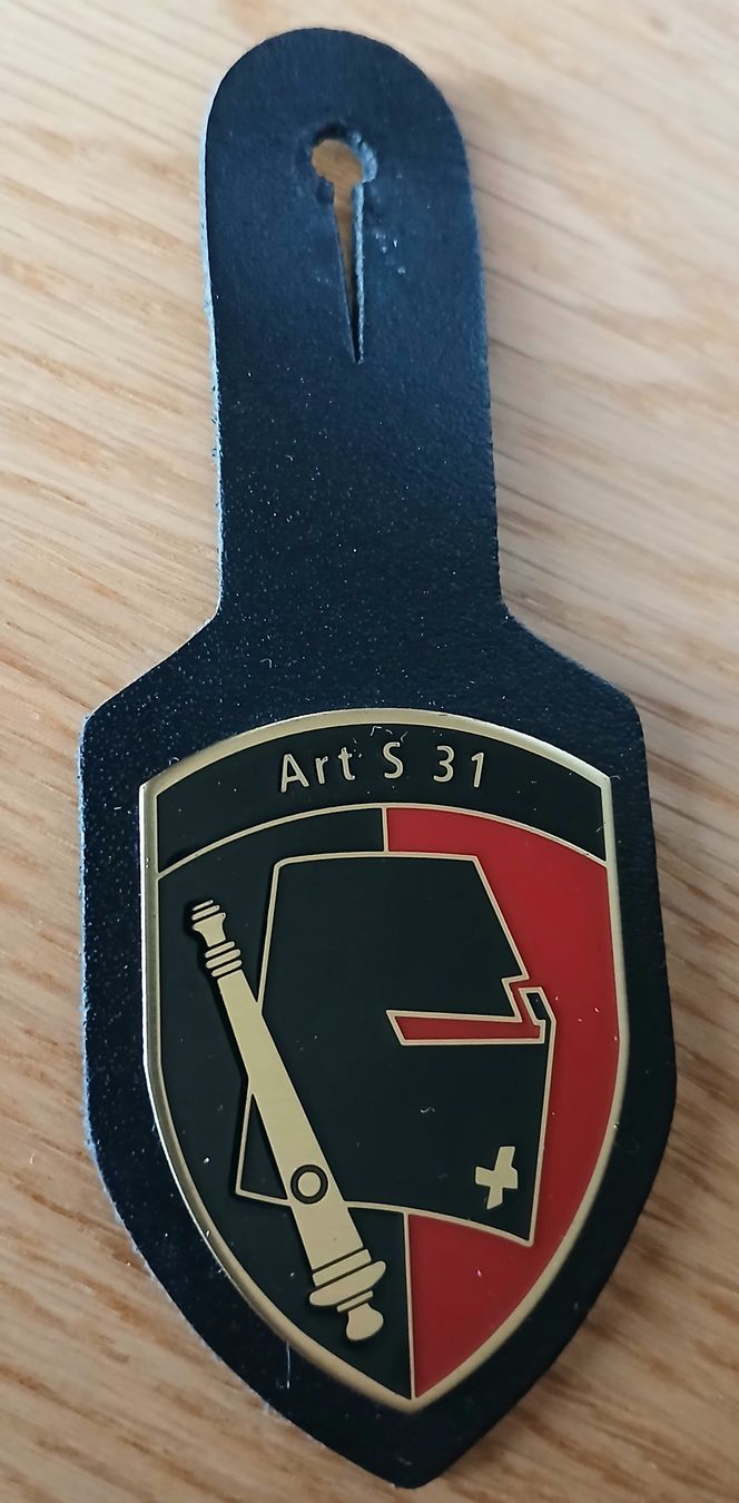 Schweizer Armee Placchette & Badge: Pucelle école d'artillerie  – Usato da Sciernes-d'Albeuve venduto da Dojo004