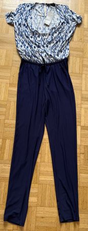 New stylish and very comfortable jumpsuit with two pockets