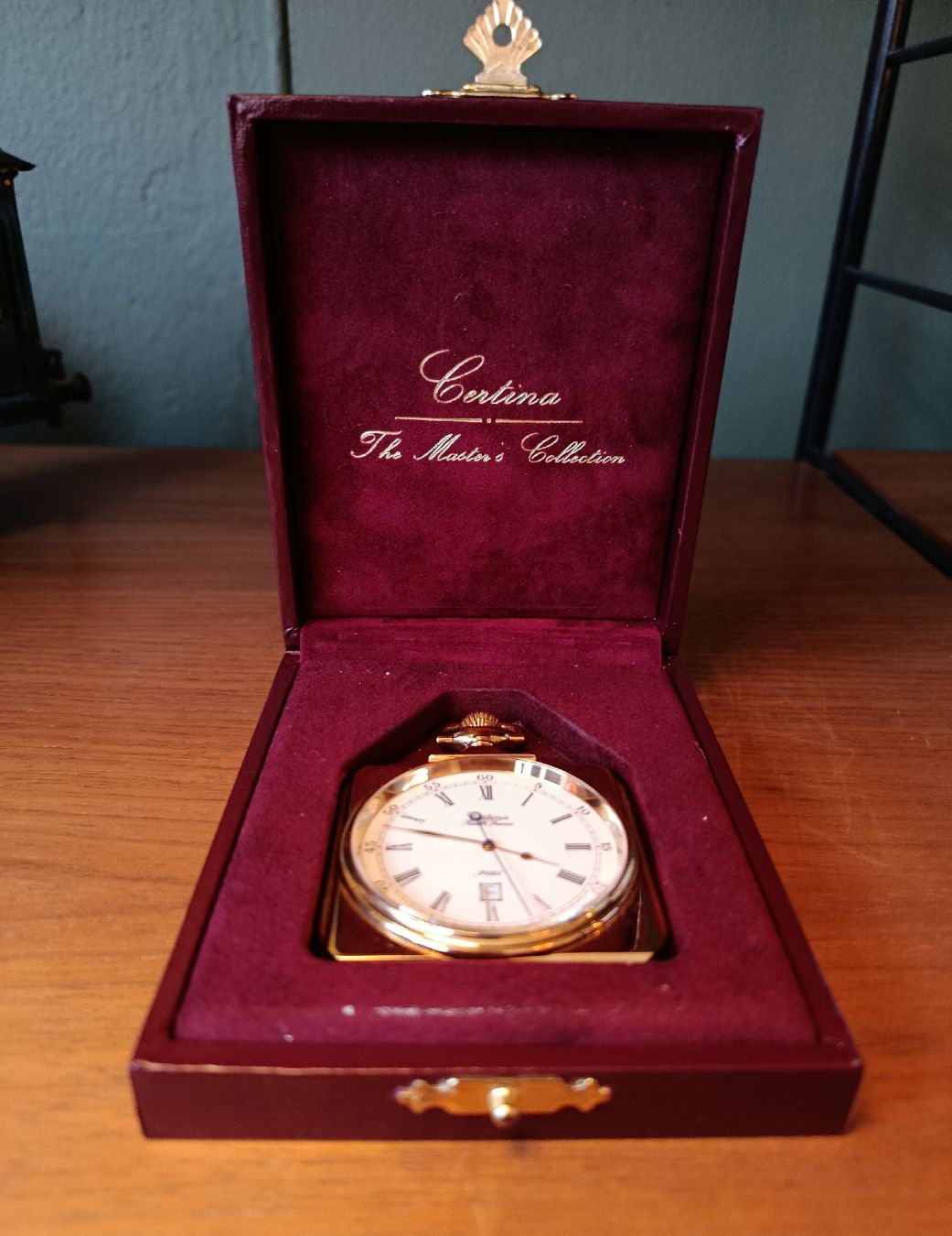 Certina Orologi: Certina Masters Collection Tischuhr – Usato da Riehen venduto da twentymodern 5