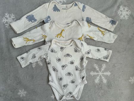 3 Baby Bodies, Grösse 62 cm