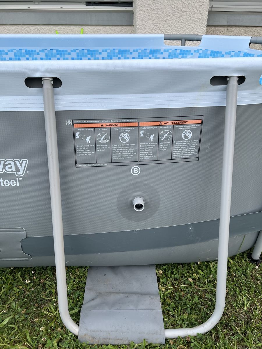 Bestway Schwimmbad: Bestway Pool mit Sandfilter Pumpe  – Gebraucht aus Buchs ZH von man_v7y7 2