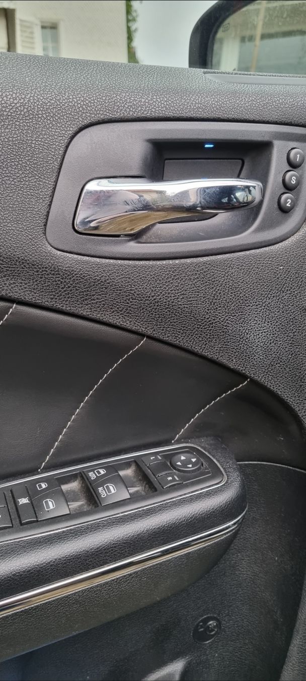 Dodge Automobili: Dodge Charger R/T 5.7l 2012 – Usato da Wenslingen venduto da Eyesore 5