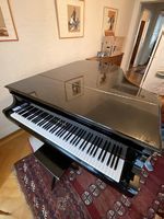 Piano à queue Yamaha