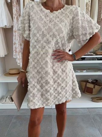 NEUES hübsches, beige-weisses Kleid Gr. S - 226018