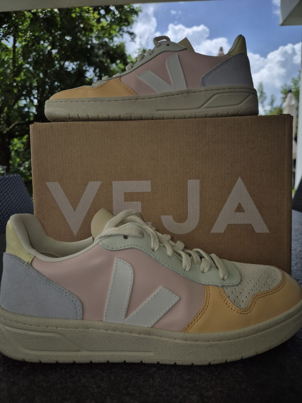 Veja Scarpe da donna: Wunderbarer VEJA Sneaker Multicolor Gr 40 – Nuovo (secondo la descrizione) da Hauenstein venduto da Zacherl
