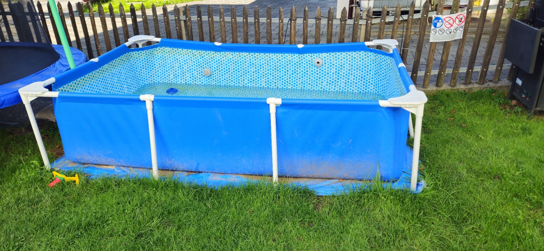 Intex Piscine: Intex Frame Pool rechteckig mit Filterpumpe  – Usato da Spiez venduto da Stef031