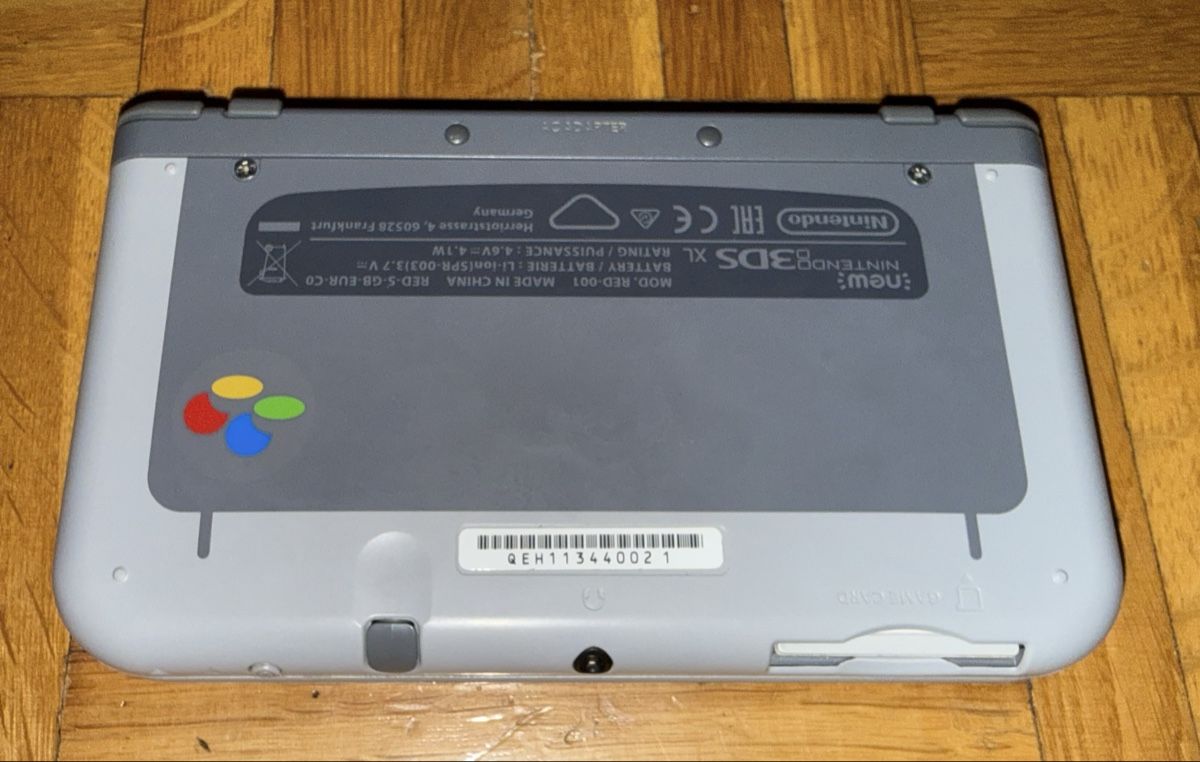 Nintendo Console: Nintendo 3DS XL -SNES Edition – Usato da Buchs ZH venduto da Hitsch1402 1