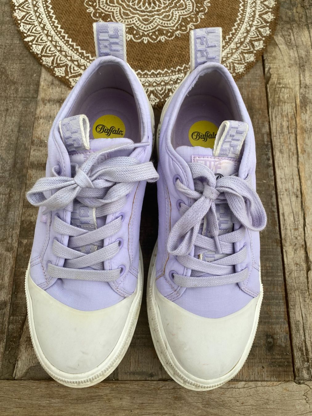 Buffalo Scarpe da donna: Original Buffalo Sneaker,  Gr. 40 – Usato da Stetten SH venduto da jani-design