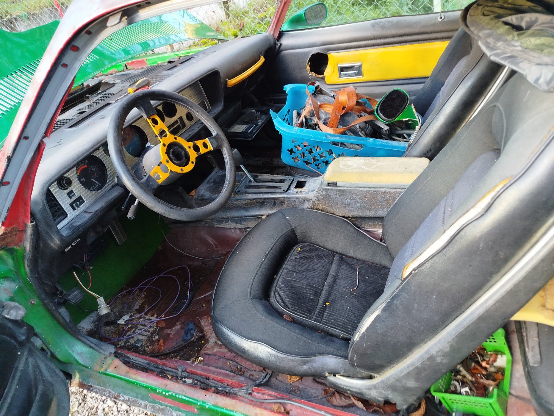 Pontiac Automobili: Pontiac Firebird TransAm 455 1974 – Usato da Savagnier venduto da Botteron_Recycling 3